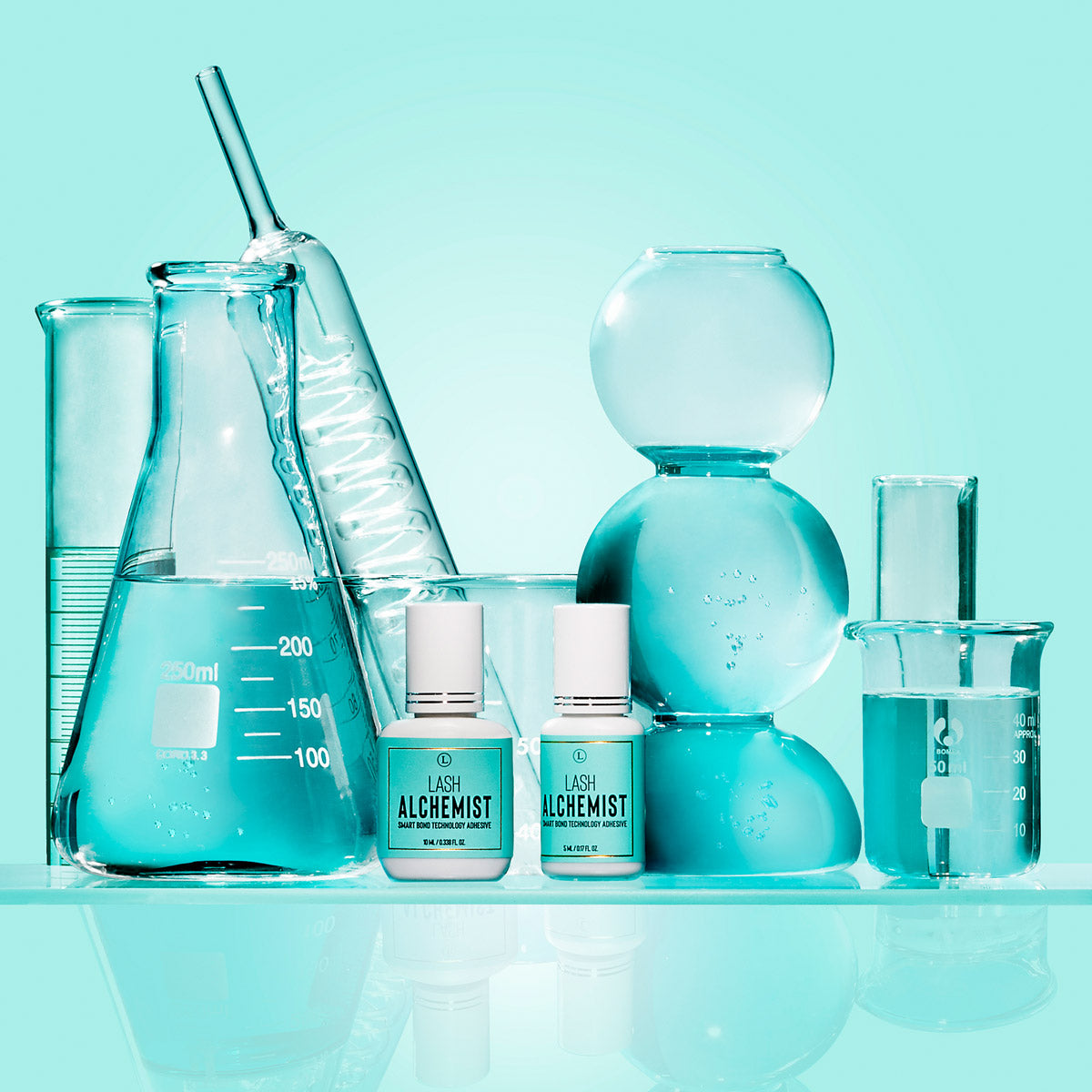 LashBox LA Lash Alchemist kleber